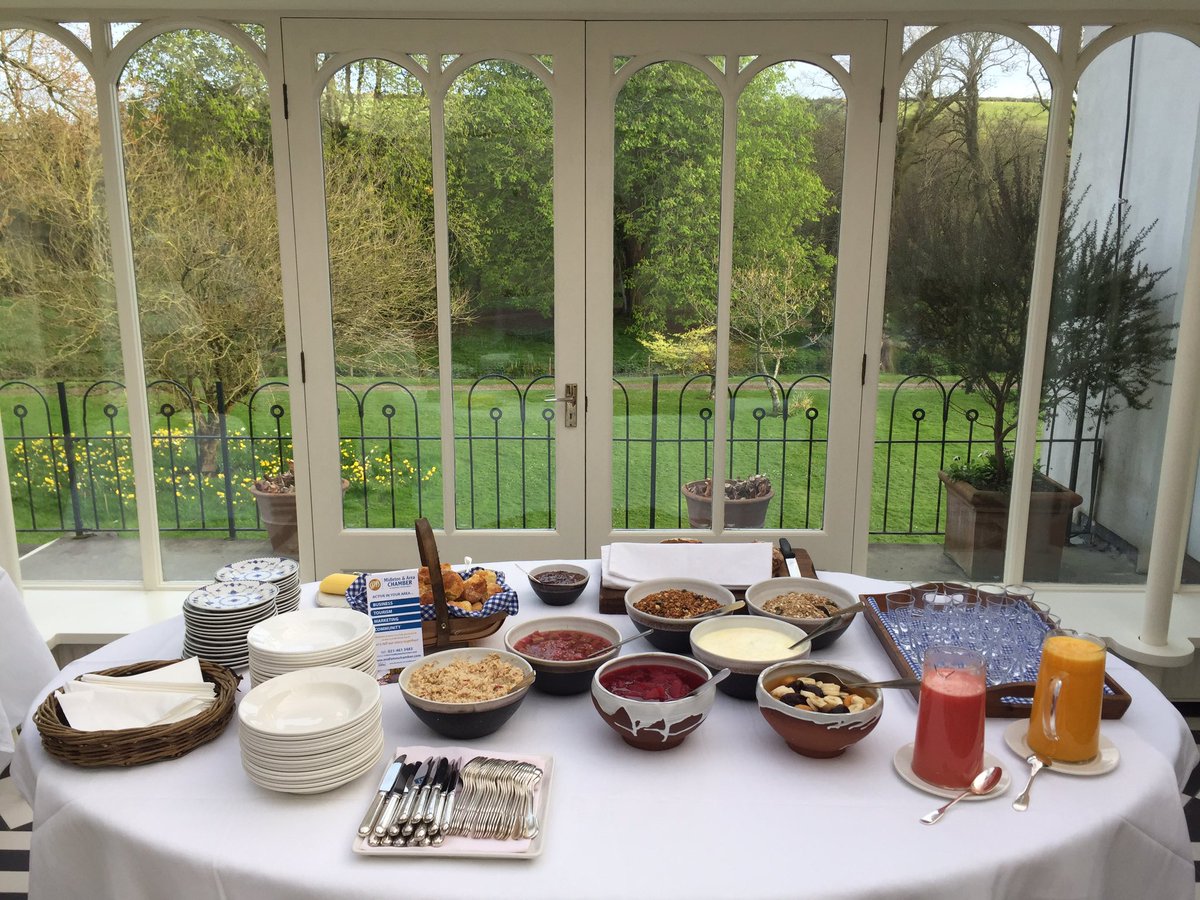 MidletonChamber's tweet photo. #midletonchamber members meeting @Ballymaloe https://t.co/V5QB8ILRfK