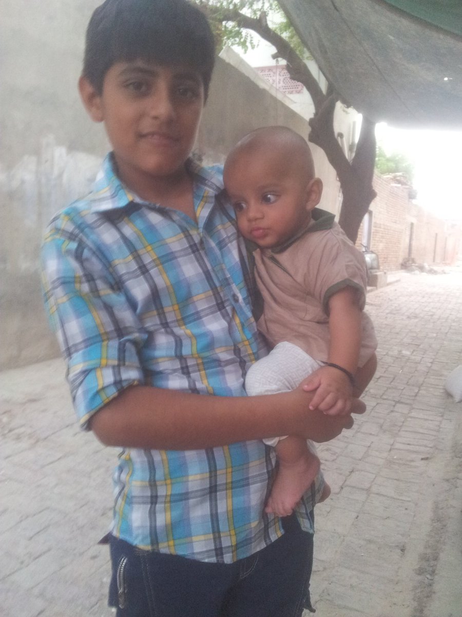 AbdulHanan0786's tweet photo. #twoBrothers https://t.co/E9L69T5BwY