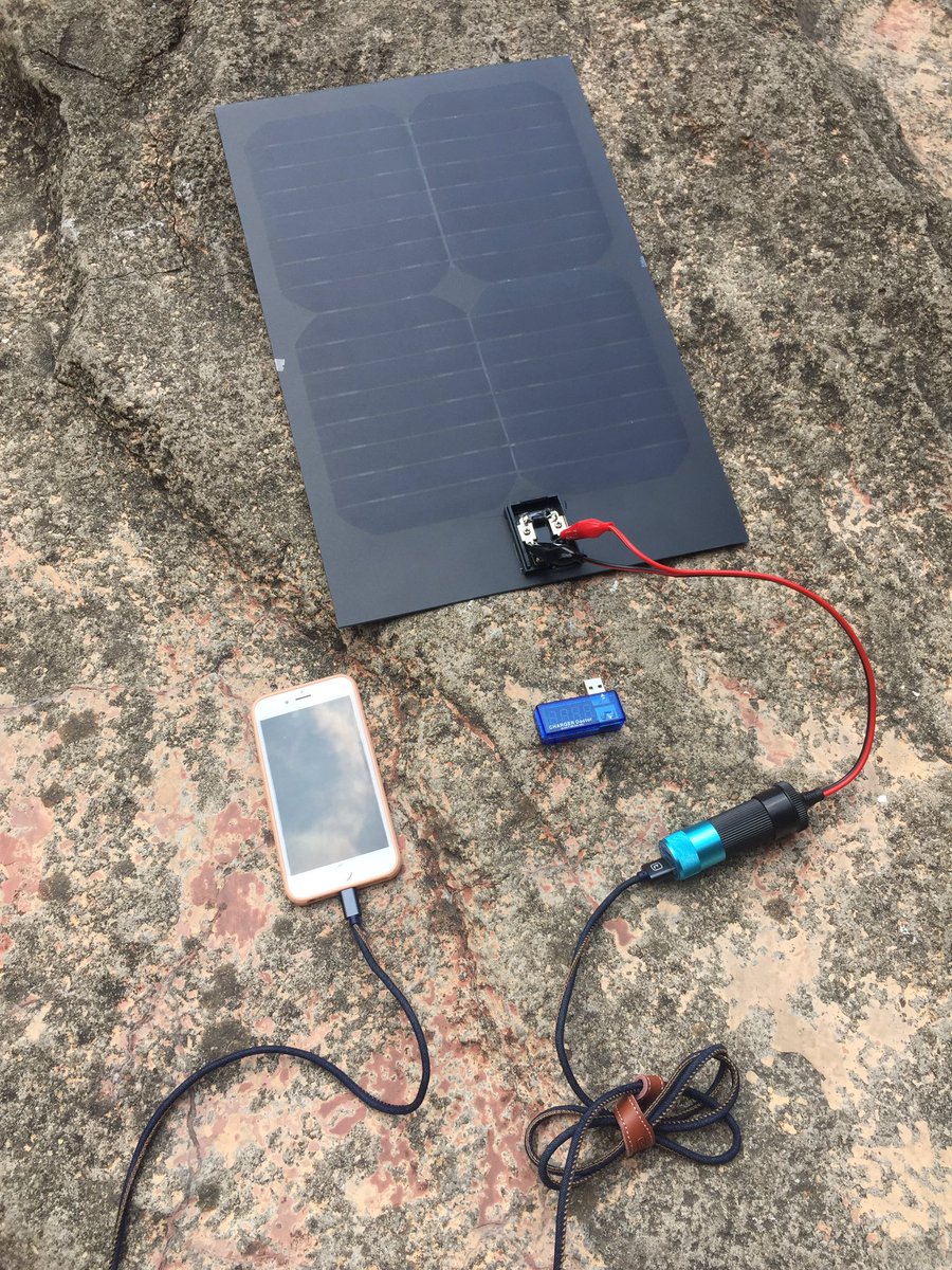 williamwei001's tweet photo. Preparing & testing my new product, #sunpower #solar panel with 18v & 5v output, will figure out some data in a few days. #Solargo https://t.co/aPEysRiHOs