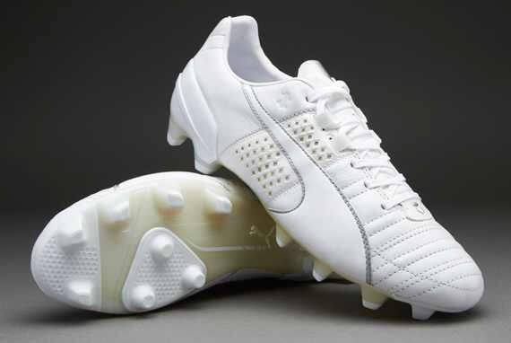 DavidBarker1956's tweet photo. Puma King FG was £130 sizes 7 to 11 £30 a pair https://t.co/O9jJntxIVc