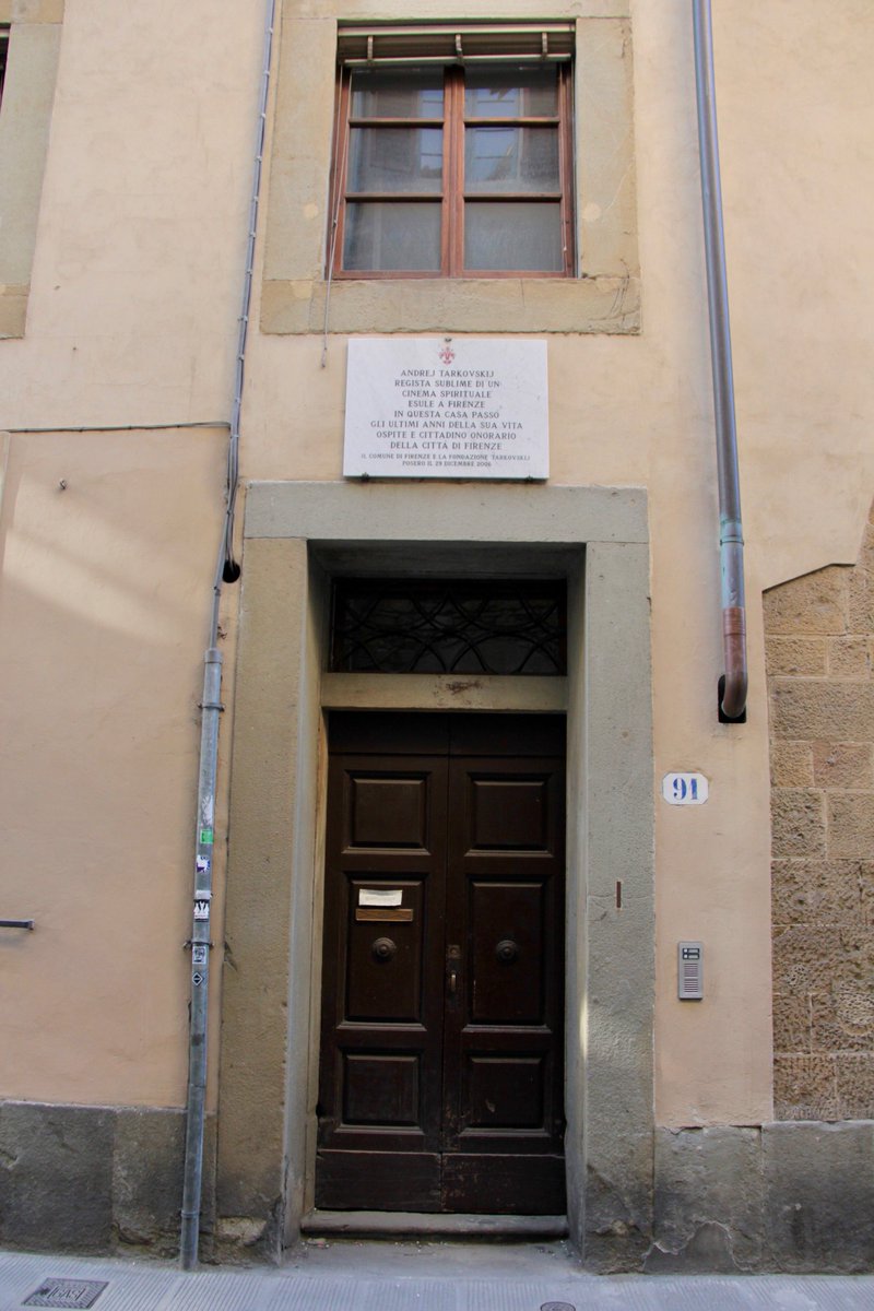 В этом доме свои последние года жил Андрей Тарковский #85лет

instagram.com/p/BSdKgZ2BD1O/…

#Тарковский #Tarkovskij #кино #русский #режиссер