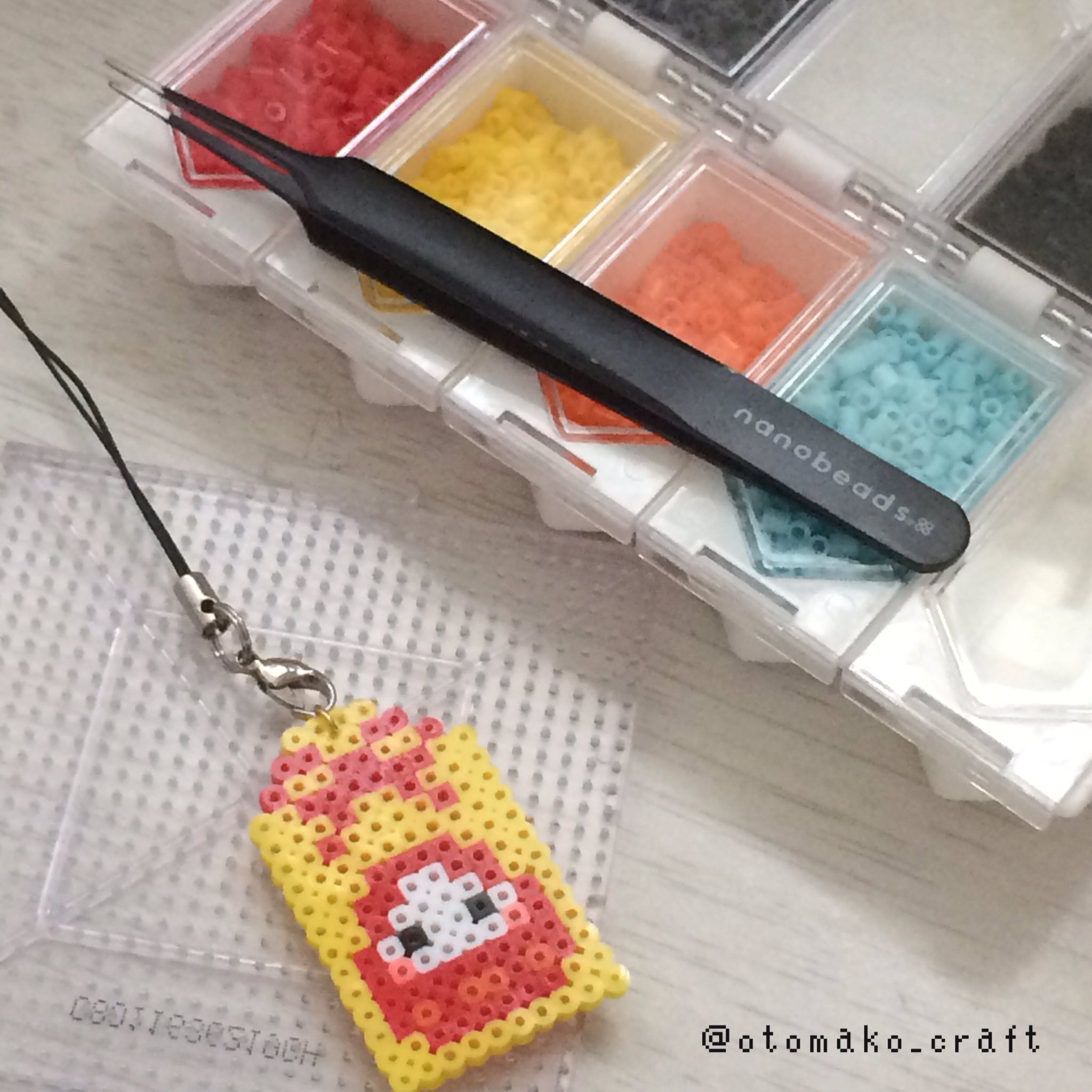 Otomako お守りストラップ 何のご利益もありませんw アイロンビーズ ナノビーズ ドット絵 T Co Zgxtksrfbk Twitter