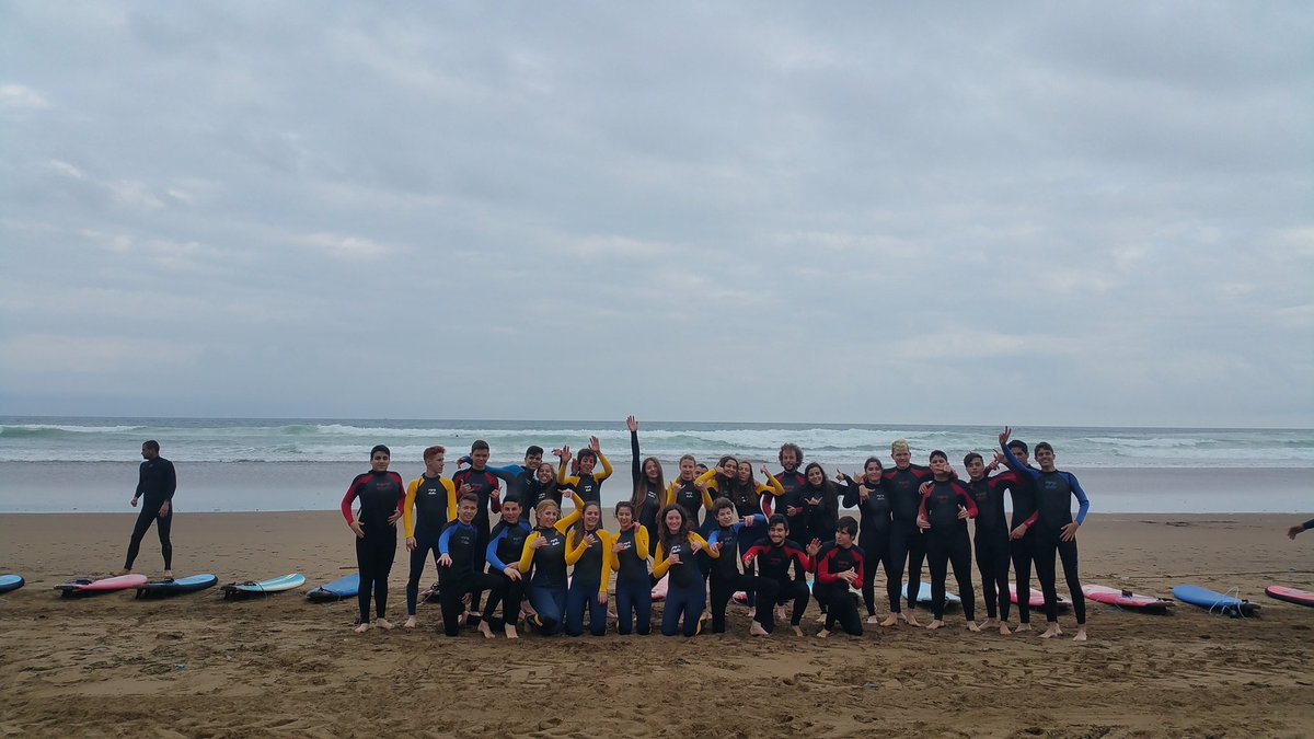 DominiquesBCN's tweet photo. Comença la nostra aventura surfera a Euskadi! https://t.co/3MIK5iElW3