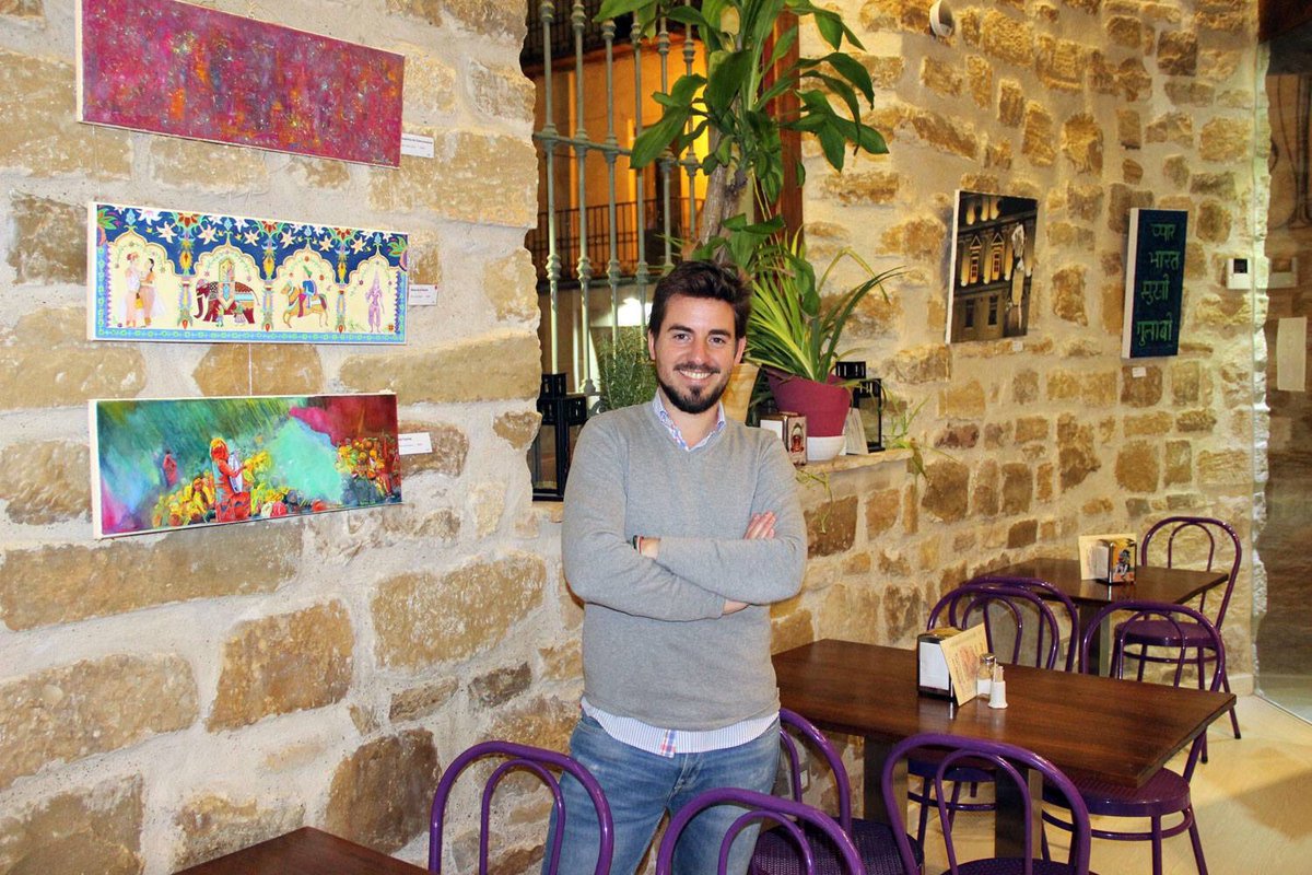 JaenGastronomco's tweet photo. Todavía estáis a tiempo de visitar @IbiutCafeLounge y disfrutar de la obra de Joaquin Cano.
Un magnífico despertar para los sentidos. 😍 https://t.co/FdkQCOAeI5