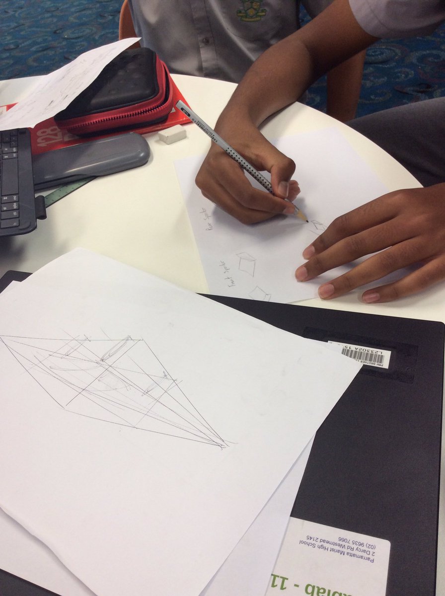 patelro104's tweet photo. Working on different perspectives of the car #pmhstem #Velocity5 https://t.co/GRD4DOwS3Z