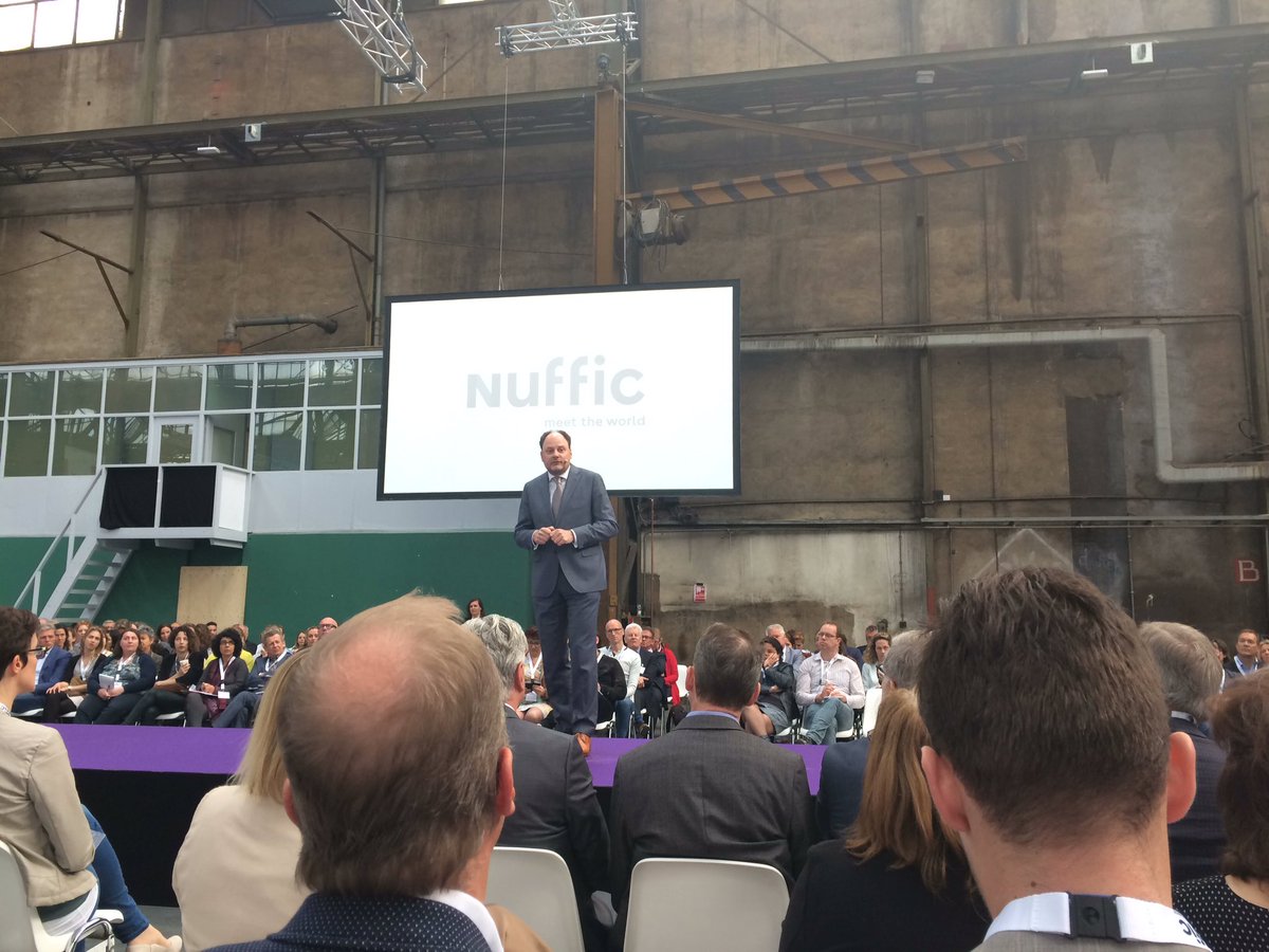 NilayAvar's tweet photo. Start @Nuffic Jaarcongres. Thema van vandaag: Let's connect! @freddyweima #nufficcongres https://t.co/TLfH3fvIpr