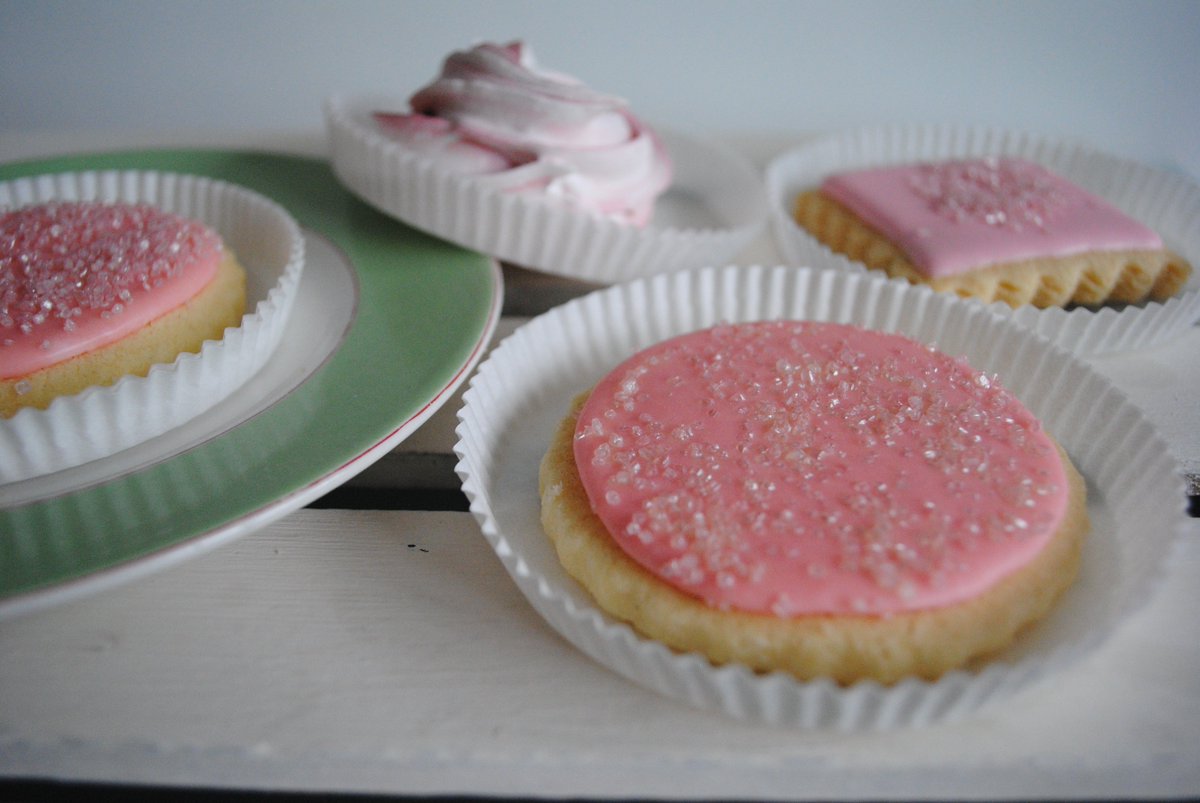 millymollycases's tweet photo. Bakery Cases, perfect for Cakes, Tarts, Meringues and Doughnuts #cakecases #bakerycases #patisseriecases #baking
https://t.co/CvkvTCeD8N https://t.co/osWcIlXKQg