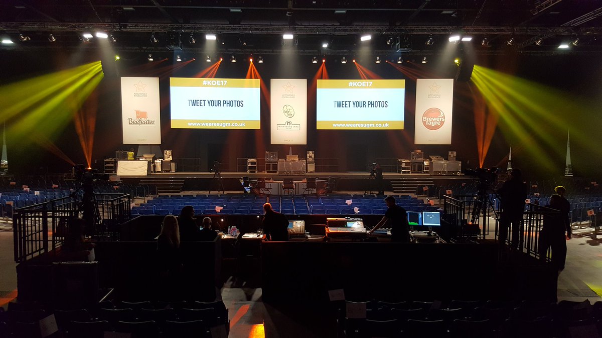 Nearly ready for the greatest event of the year! Who's going to win? #KOE17 <a href="/WeAreSUGM/">WeAreSUGM</a> <a href="/SpencerGraydon/">Spencer Graydon</a> <a href="/StaplesClaire/">claire staples</a> <a href="/elizadbrooks/">Eliza Brooks</a>