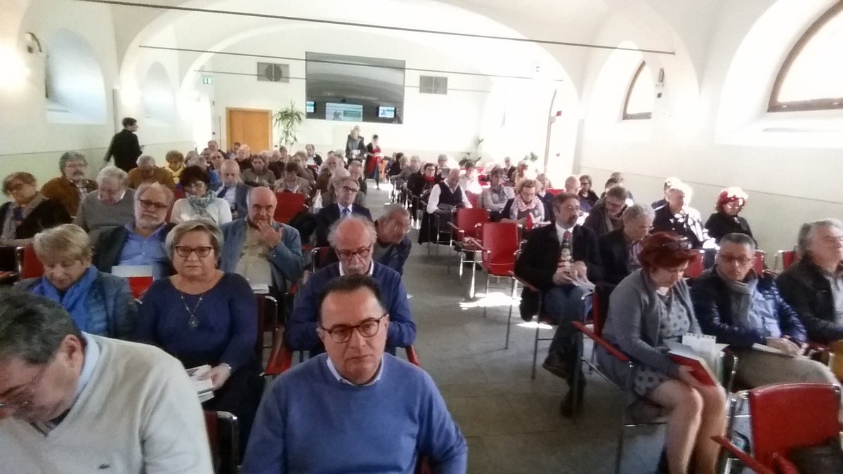 enrico_revello's tweet photo. #pensaAcosaMangi a Pollenzo anteprima della ricerca "Alimentazione e salute delle persone anziane" @CgilImperia @Cgil_Liguria @spi_liguria https://t.co/X2Mnv1L8y2