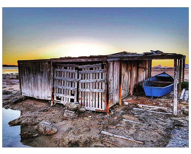 beats_bar_forme's tweet photo. • non è la ricchezza 
che scalda il cuore • ❤
🇪🇸 🎈😍!
LA VERA FORMENTERA È PER POCHI 🏮
.. da Maggio ad Ottobre, BEATS BAR 🙏🏻 #BB #FORMENTERA https://t.co/mmgMEKBrYV