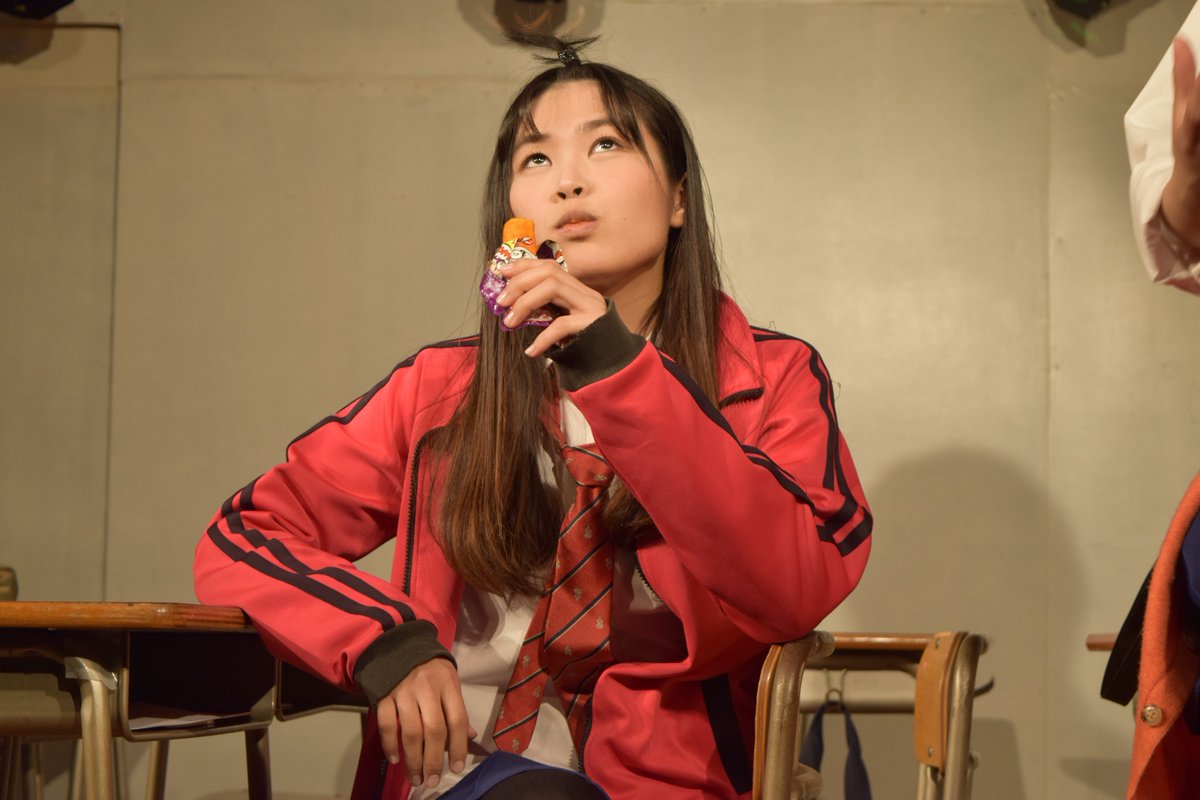seiko280's tweet photo. 舞台の集合写真とかは他の出演者の方々がたくさんのっけてくれていた！
生き生きしてる！笑

#また食べてる
＃お菓子役者
#WowWowWow2 #ルストダンク企画 　←皆のツイート見てみてね♪ https://t.co/z5BAs5av5z