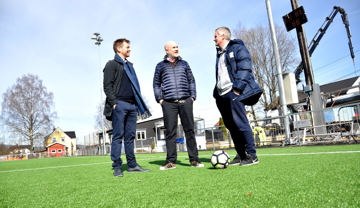 Medier24's tweet photo. Amedia sparker i gang tidenes fotballsatsing: Skal sende alle 364 kampene i PostNord-ligaen på web-TV https://t.co/Hs0Wr1n8cU https://t.co/Ng2iIFaJU3