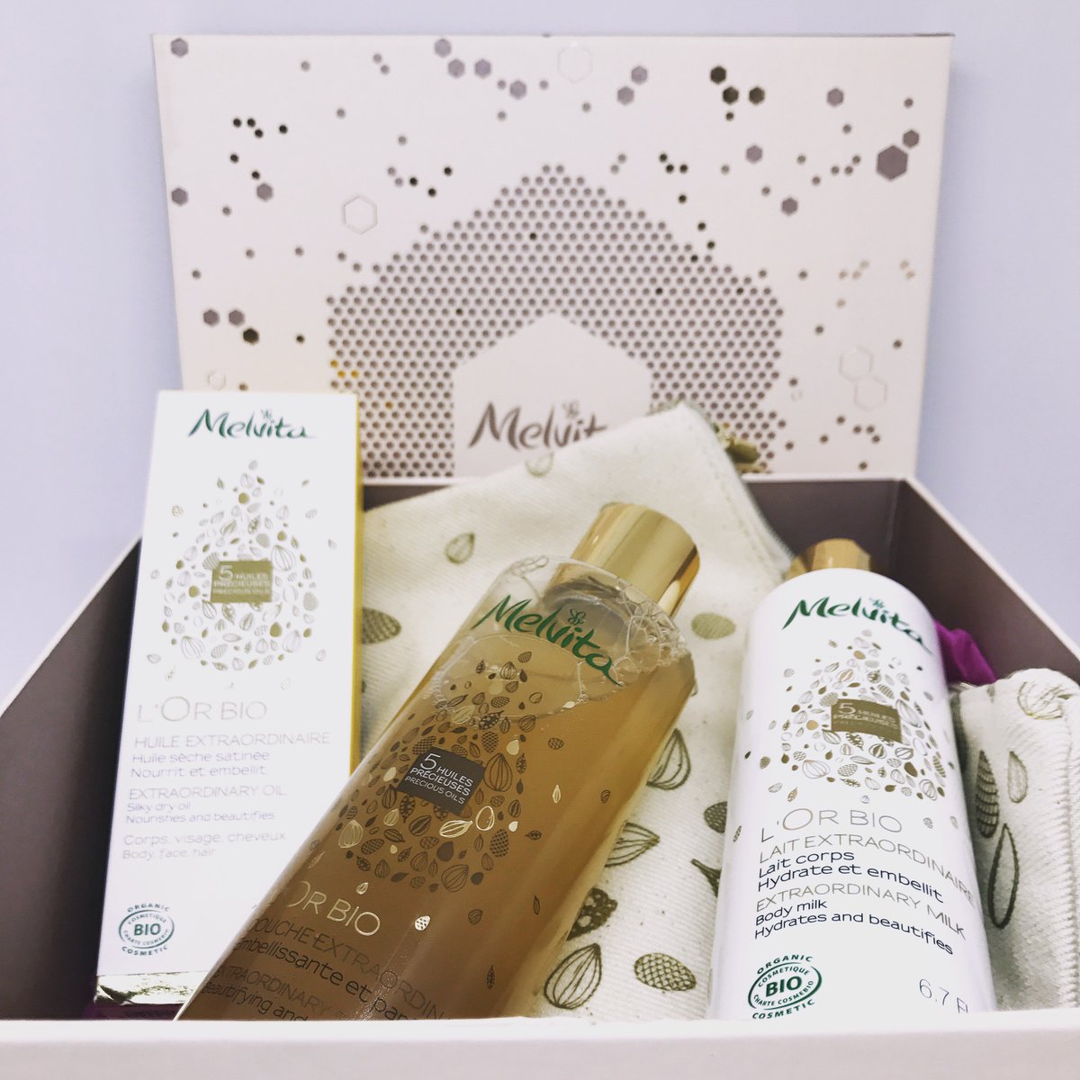 _NATURALIA's tweet image. Un super coffret beauté bio @MelvitaFrance en jeu jusqu&apos;au 7 avril 😍
#Concours #LibreDe