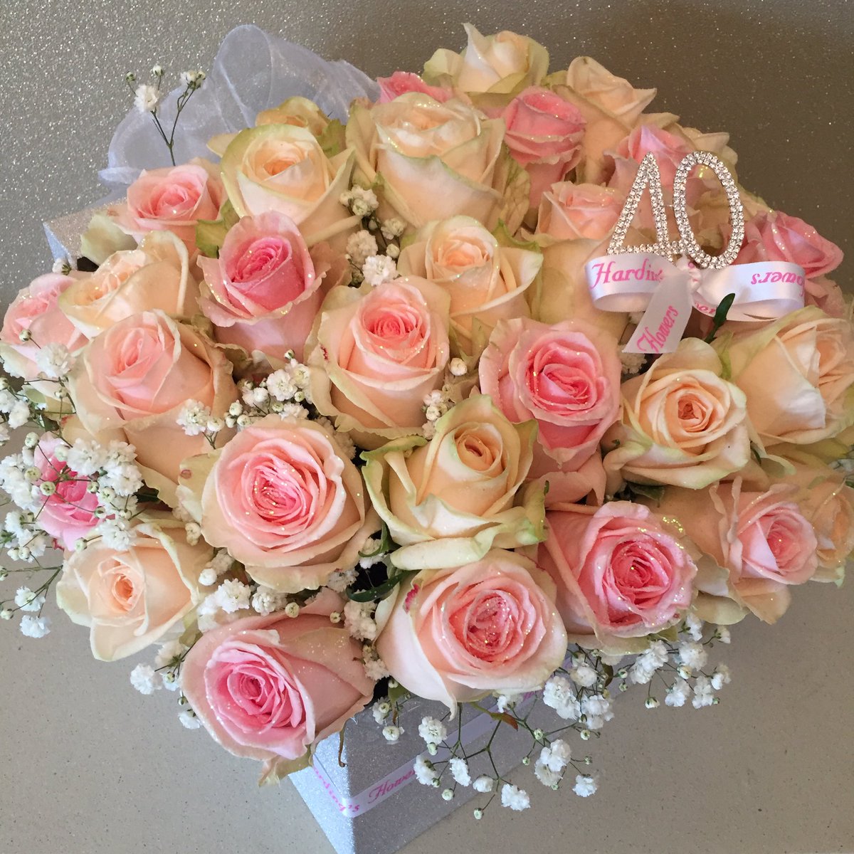 HardingFlowers's tweet image. #hatbox #cheshunt #cheshuntflorist #hardingsflowers #hertfordshire #goffsoak #cuffley