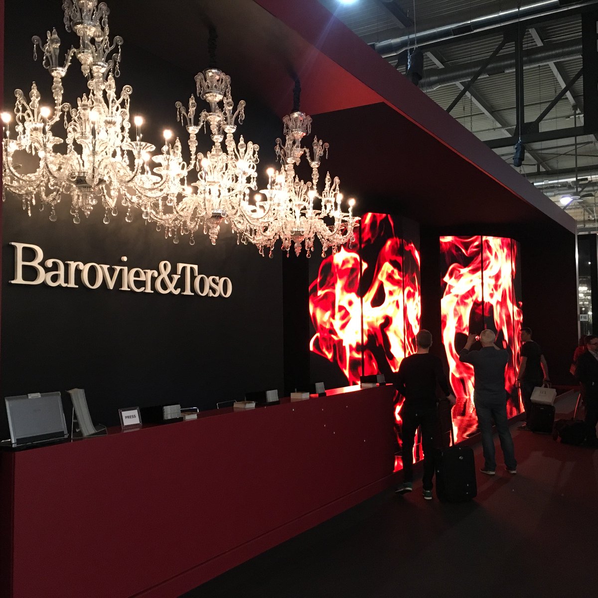 It has started, don’t miss our multimedia experience at #Euroluce, Hall 9 E19. #SaloneDelMobile #barovier