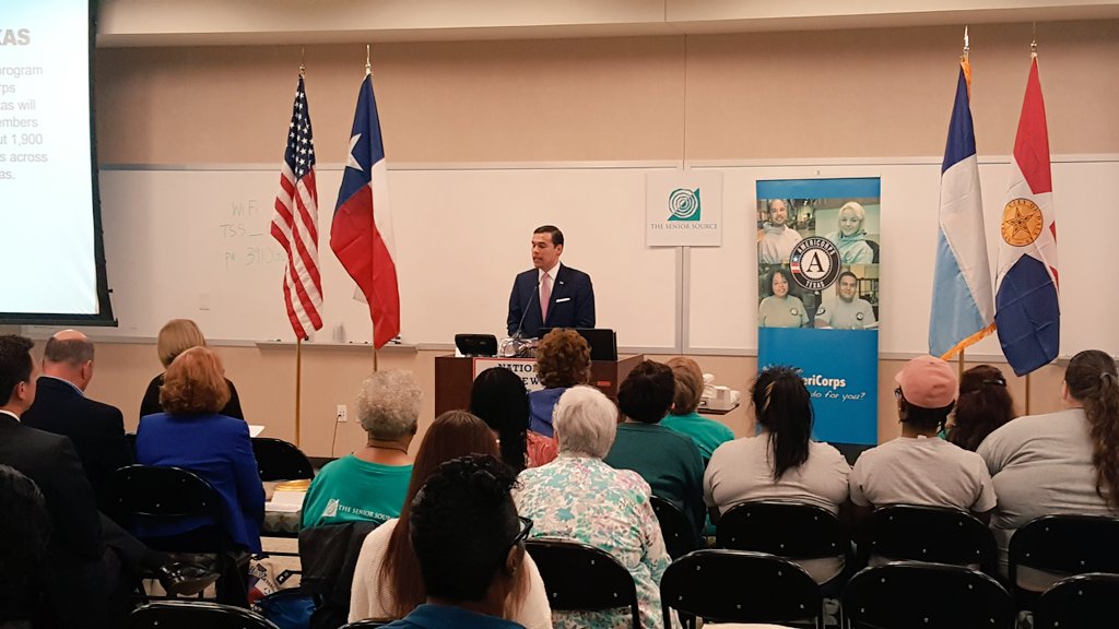 DallasRSVP's tweet photo. Thank you @SolisforDISD for recognizing national service! #WhyIServe #Mayor4Service #County4Service 

@TX_CNCS @TheSeniorSource https://t.co/7x4S5jJmd3