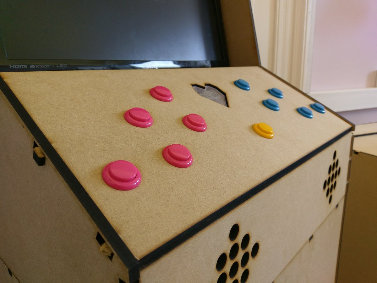 The sun is shining, GamesAreForEveryone is in just over 2 weeks, and we're testing things in the studio. All in all, not a bad Tuesday ❤️