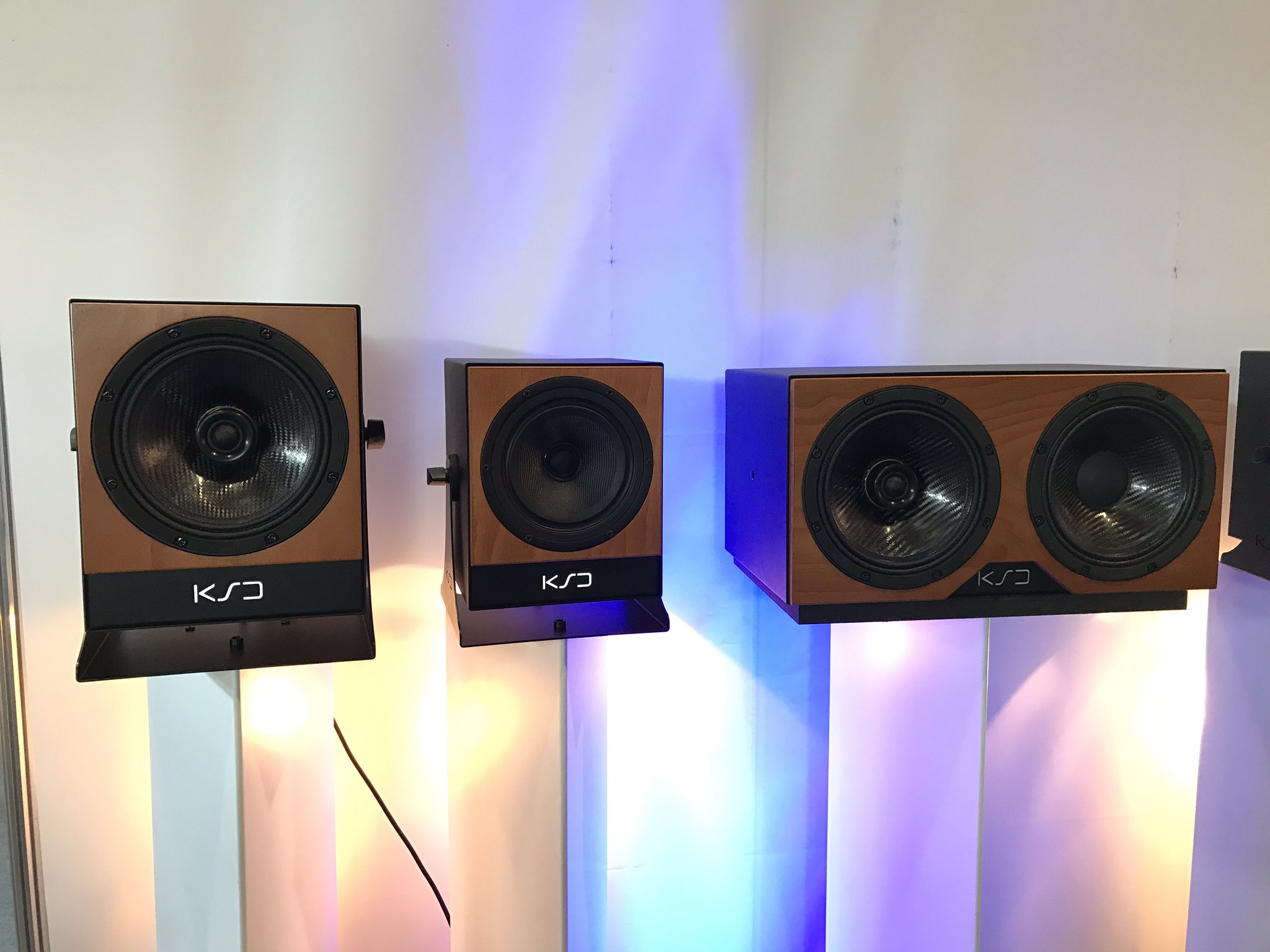 Rock On Company 人気同軸モニタースピーカーのksdigitalからc シリーズの新バージョン Dsp搭載のクラスdアンプモデルとしてksd C5 8 の三機種が登場 価格帯はcシリーズと同程度で 欧州ではやく4週間後に出荷開始予定 T Co U93pvrelex Twitter Rock On Company 人気同軸モニタースピーカーのksdigitalからc シリーズの新バージョン Dsp搭載のクラスdアンプモデルとしてksd C5 8 の三機種が登場 価格帯はcシリーズと同程度で 欧州ではやく4週間後に出荷開始予定 T Co U93pvrelex Twitter