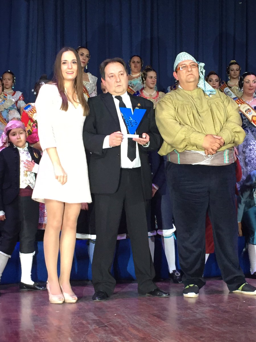 El Pasado sábado 1 de abril 2.017, se realizó el acto de la
EXALTACIÓN DE LAS FALLERAS MAYORES DE LAS FALLAS DE RASCAÑA
Enhorabuena a todos