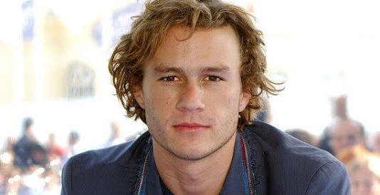 \"I feel like I\m wasting time if I repeat myself\"
Happy birthday Heath Ledger... 