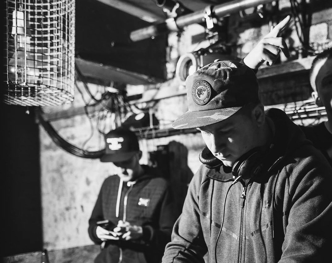 Doing the ting with my crew <a href="/SecondToNoneHQ/">Second To None Music</a>  #bass #ukg #bassline