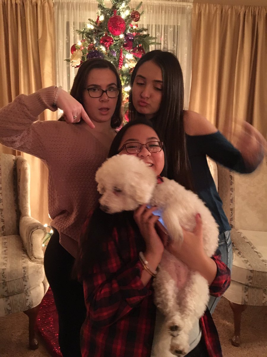 lexiegren's tweet photo. happy birthday to the kween of drivers ed and also the fattest person alive!! ily jillinator I hope you have the best day💕💖@_jilliannn_ https://t.co/li5ydkyEQV