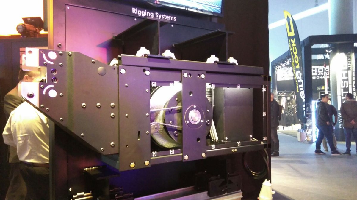 StonexSL's tweet photo. Visita el stand de @ETCInc en hall 3. Todas las novedades con su gama #colorsource, #rigging, #SourceFourLed y #gio@5.¡Te esperamos! #Stonex https://t.co/bZ2f13kuCd