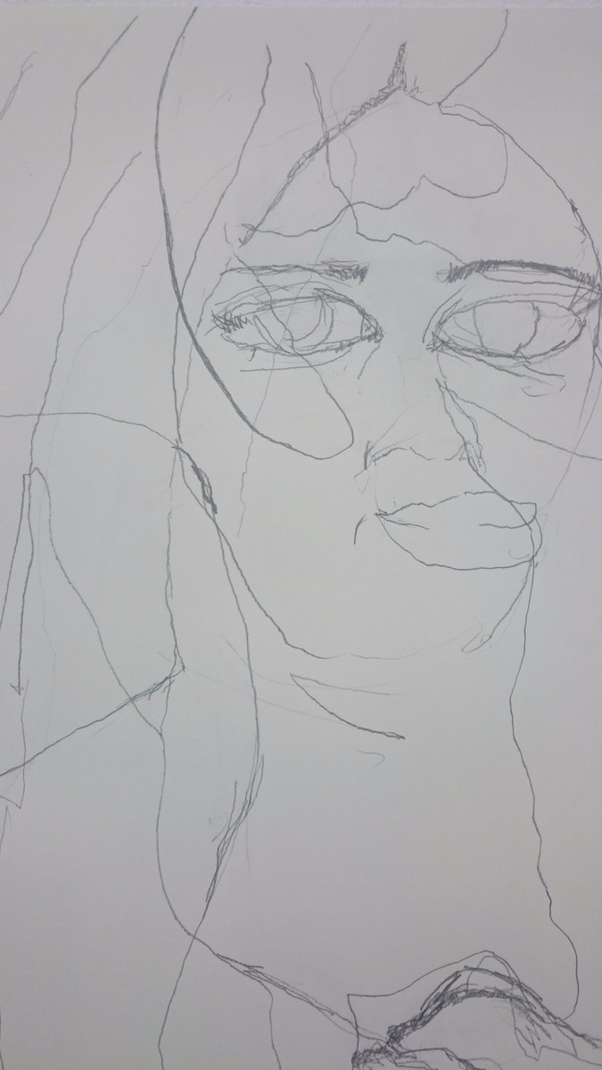 sladesummer's tweet photo. Self portraits using mirrors @sladesummer @SladeSchool #eastercourses expanded field of drawing https://t.co/yQdfwzhA4P