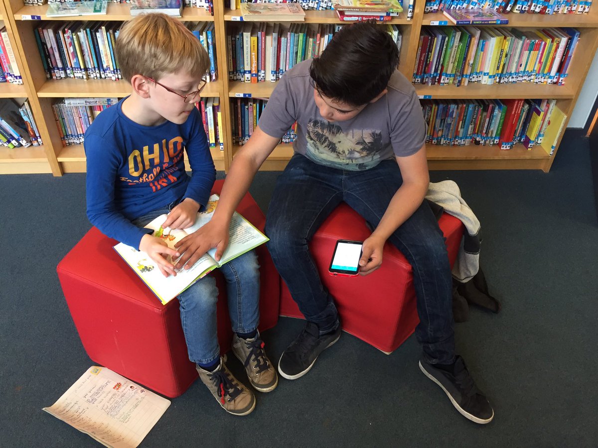 bs_deZyp's tweet photo. #Tutorlezen is zo'n mooi onderdeel van de dag. De vanzelfsprekendheid waarmee oud en jong #samenwerken en elkaar helpen... https://t.co/Bml9bYj50Z