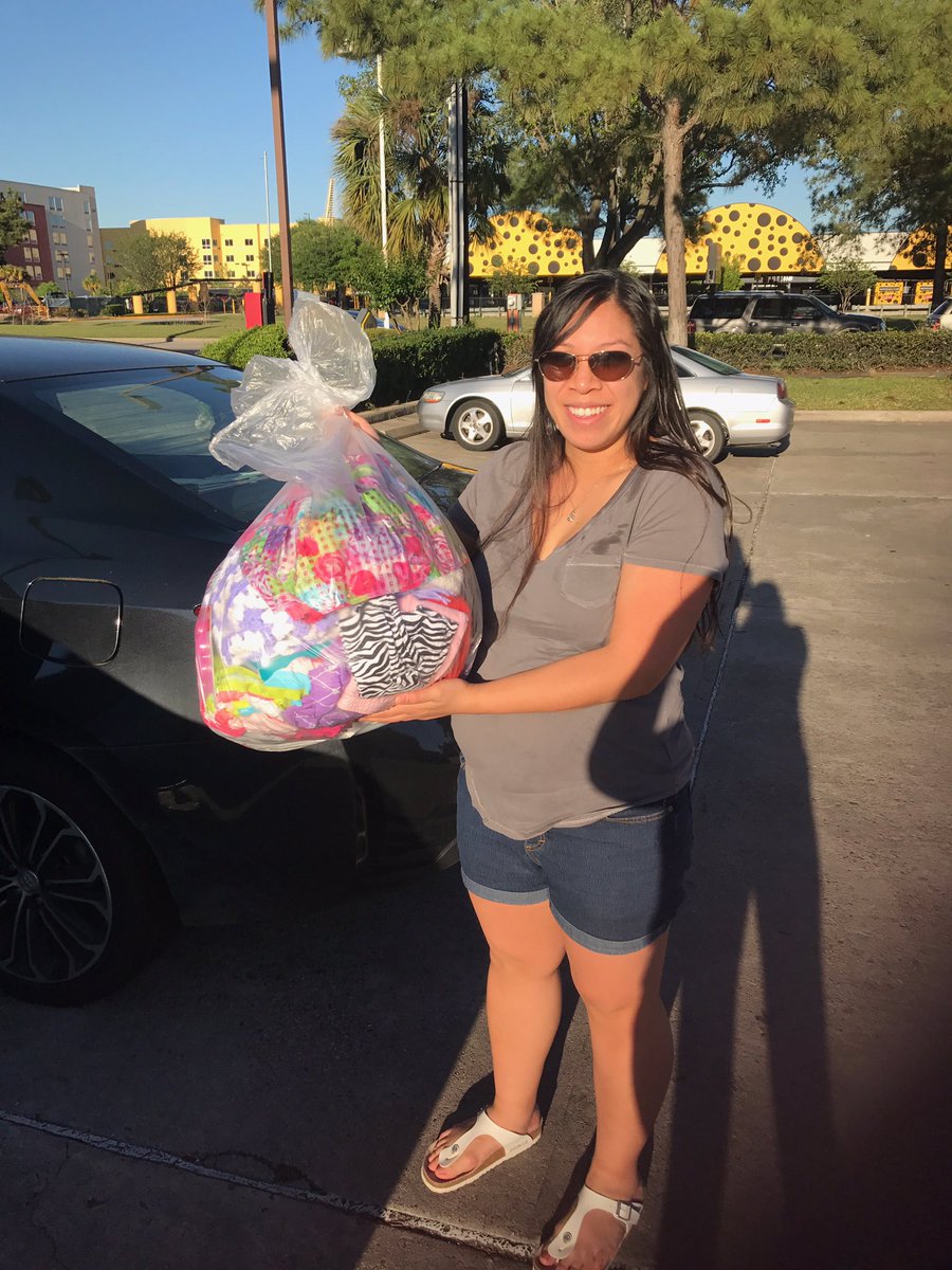 ghdhs_members's tweet photo. Don't forget your donations for tonight's meeting! Kim Nguyen, has already made her donation to the Pregnancy Crisis Center! #rdhlife https://t.co/Sv407BXse6