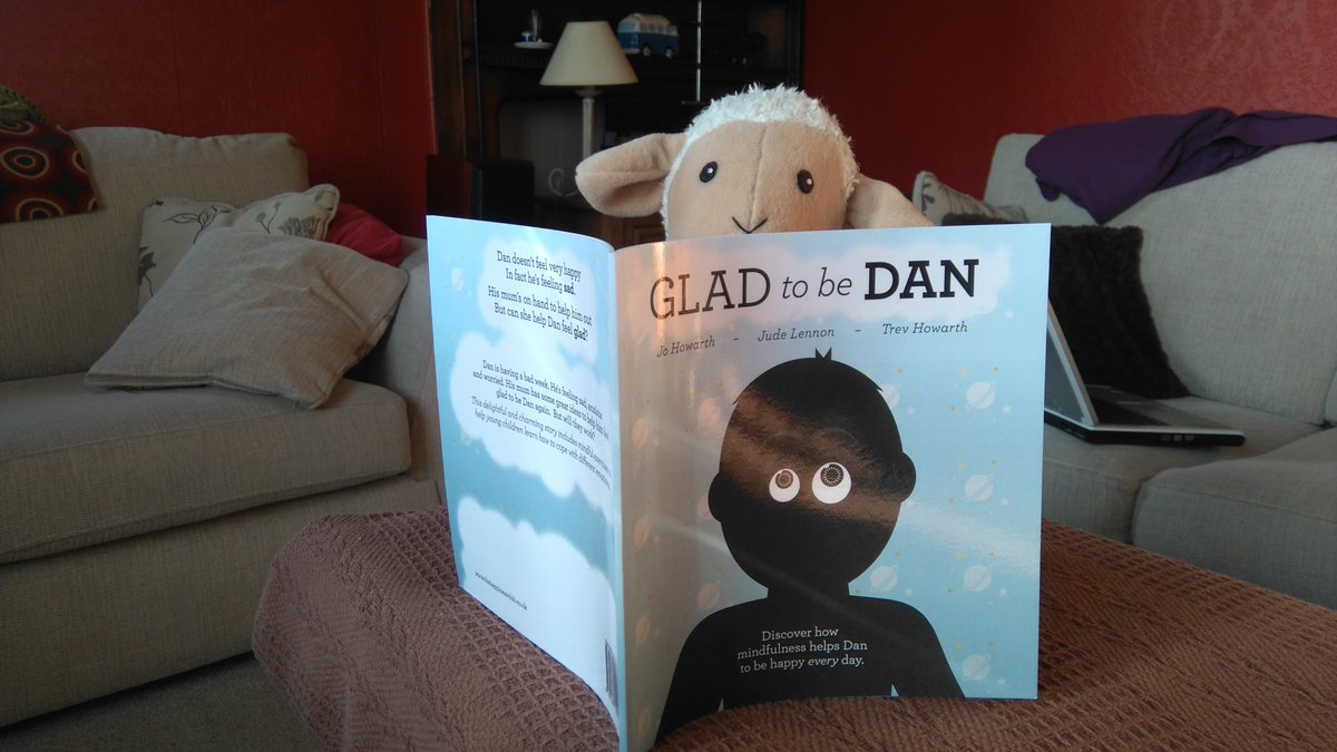 Another book idea for an #Easter gift written with <a href="/HappinessClubJo/">Jo Howarth</a> get a copy from <a href="/WriteBlend1/">Writeblend Bookshop</a> or littlelambpublishing.co.uk/product/glad-t… #seftonhour