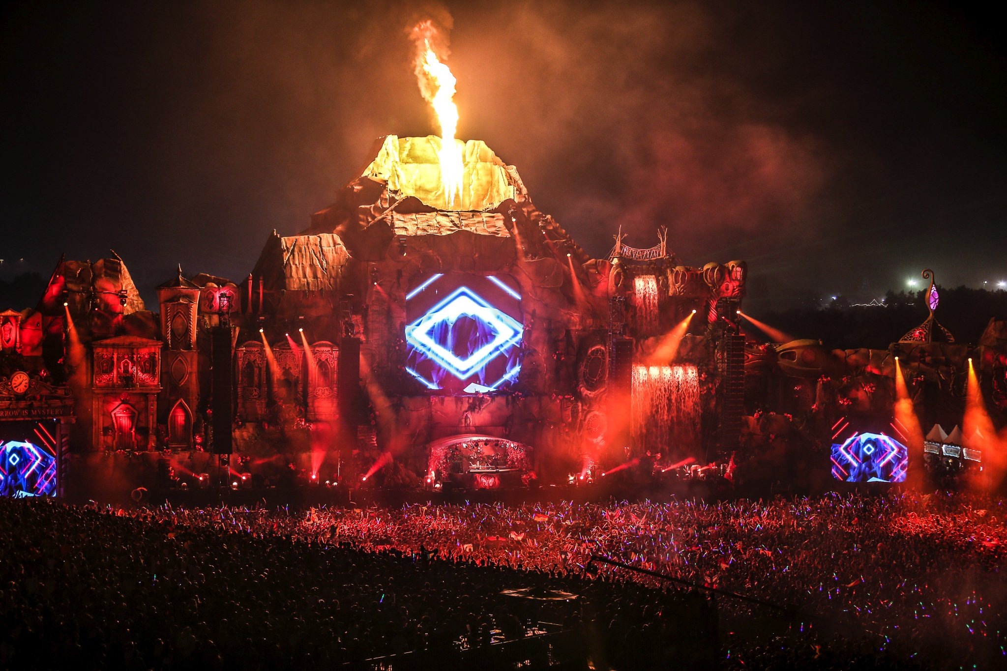 みゆ TOMORROWLAND 744081A3 Tomorrowland 2025 - Best Songs, Remixes & Mashups 2025