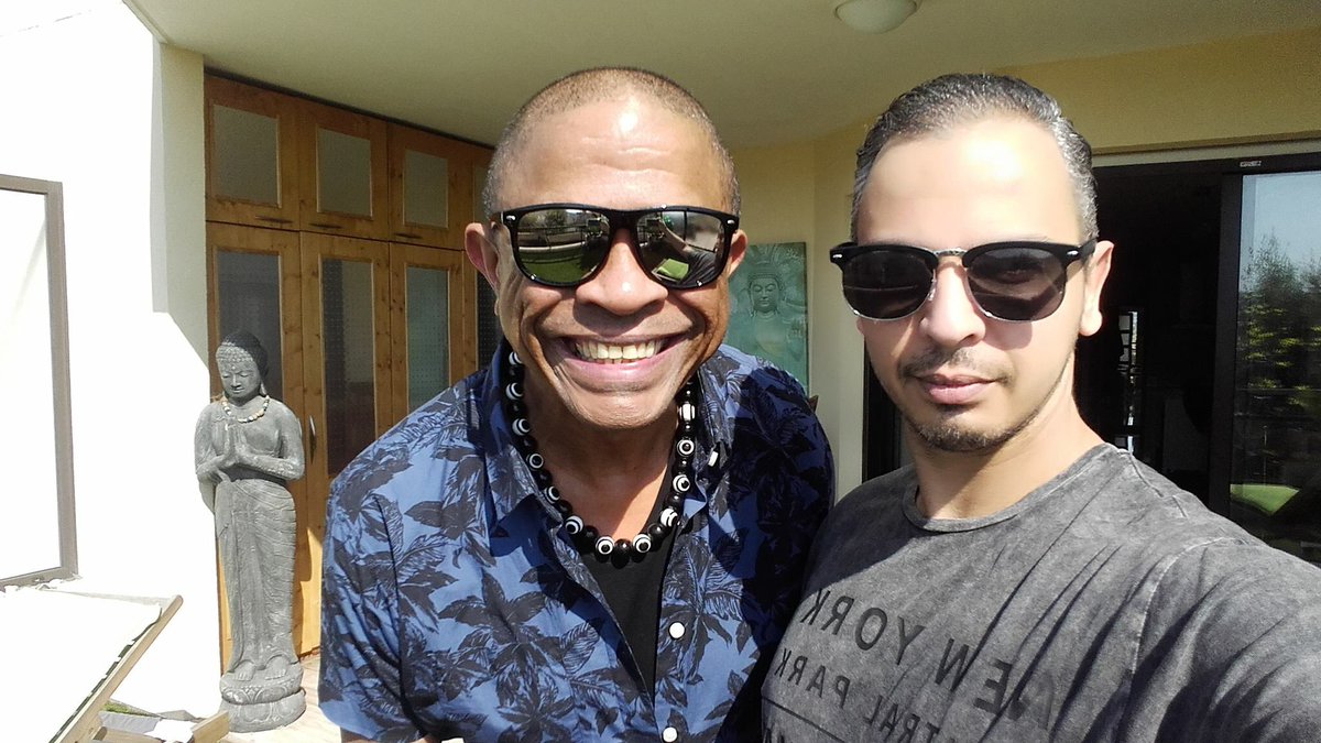 FranckyVoff's tweet photo. Je sussure des mots doux a la cote d'azur #Cotedazurfrance #zouk  retrouvez moi le 13 avril au @LeMontelan #starsoleil https://t.co/0fOzcXMmLv