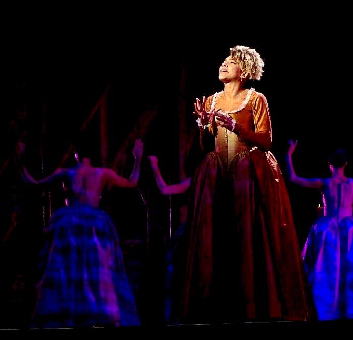 ResolvedComma's tweet image. Updated Account

-Literate
-Not new to RP
-New to Angelica
-RT?