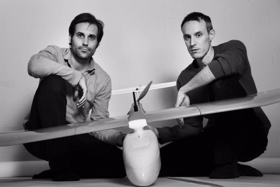 Aurea_Imaging's tweet image. Throwback Tuesday! Colleagues @erikdebadts &amp;amp; @PhilippeSerruys showing our own Aurea1800 #drone