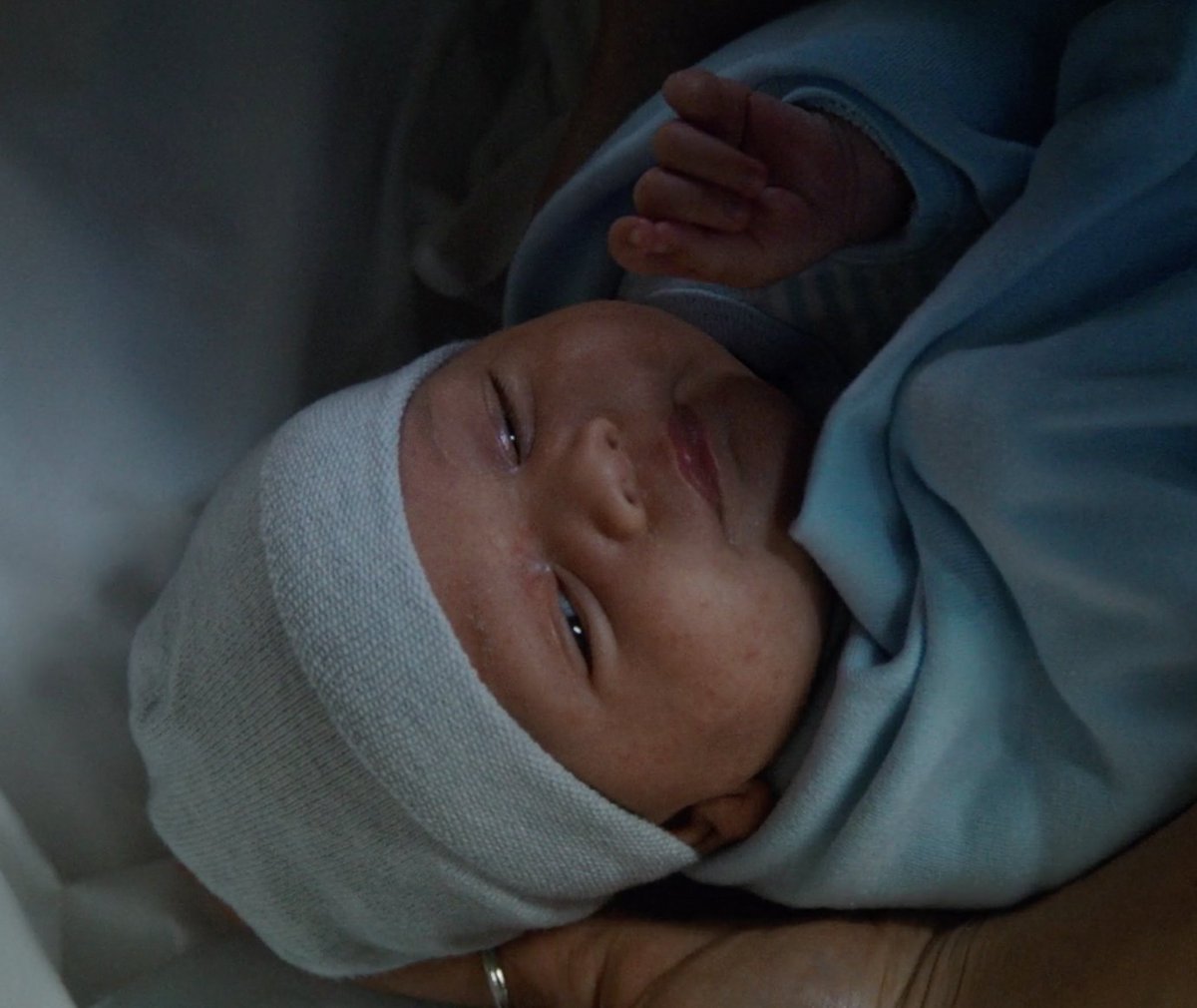 boomer_sue's tweet photo. ATTENTION COMPOUND; It has been confirmed that MIKEY is indeed Doreen's baby daddy.. Both have the ability of #changeFACES hahaha #WENTWORTH https://t.co/C5GlB6fmjq