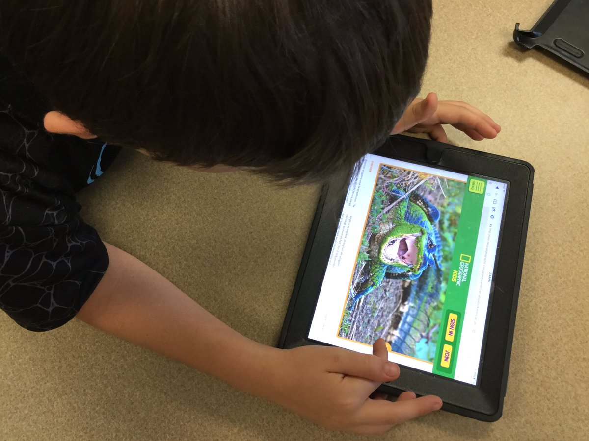 writingin108's tweet photo. Animal research has begun. So much fun! #wearevan #VMSVanTX #HardwickEngaged #writinginroom108 https://t.co/7XPj6rAkSw