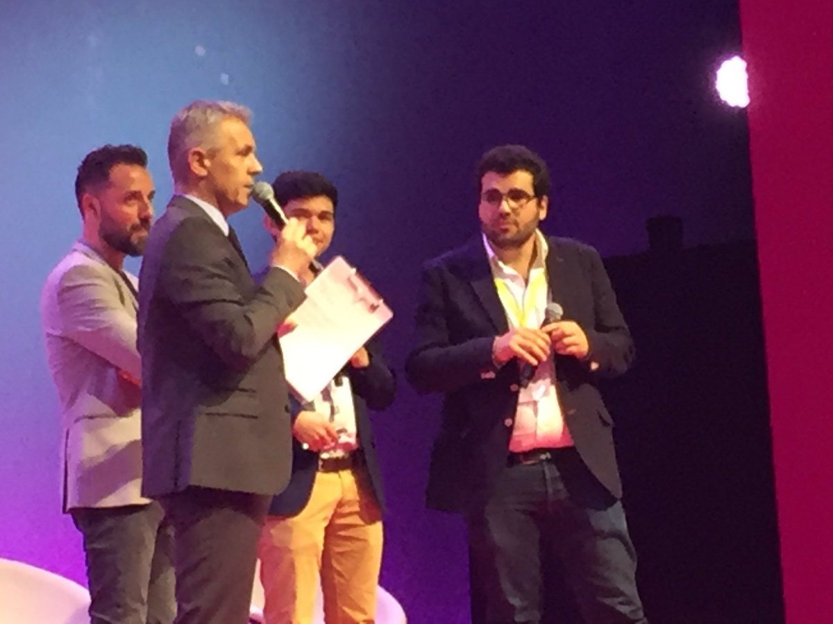 Simon Adjedj @bookmymusic jeune diplômé @ESDES_Officiel lauréat du trophée des lions de demain du Medef!