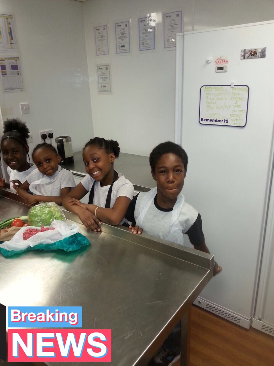 BrixSoupKitchen's tweet image. 👩‍👧‍👧 Kids Take Over Brixton Soup Kitchen 👩‍👦‍👦 Today we are teaching young people about #Homelessness in London, gogetfunding.com/brixtonsoupkit…