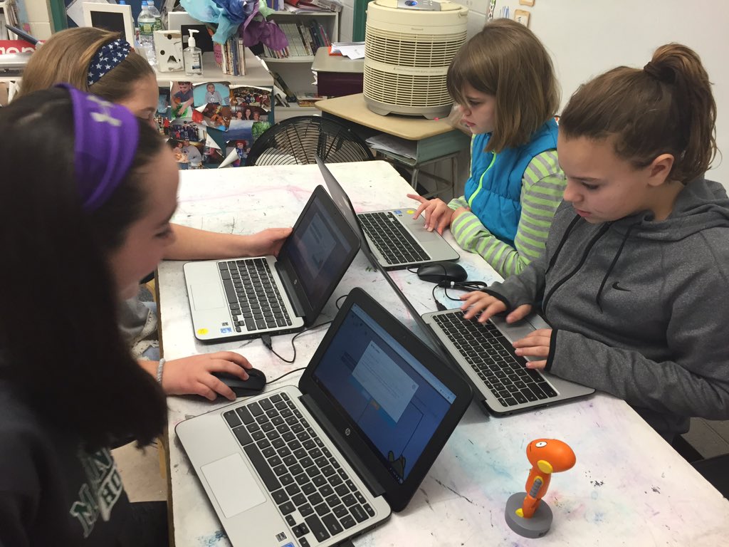 rlfreedm's tweet photo. Oh #whereismoby? Watching Ss make a movie @brainpop #hornetschat https://t.co/7TCctLbHQS
