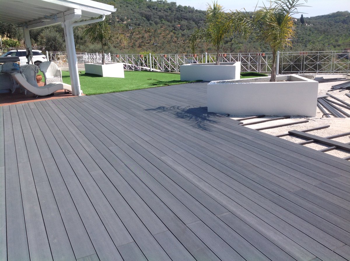 _Greendeck_'s tweet photo. Beautiful terrace in process (Italy, Imperia)! #GreenDeck #Italy #beautiful #MadeinLatvia #smartdecision https://t.co/vaweYyzymv