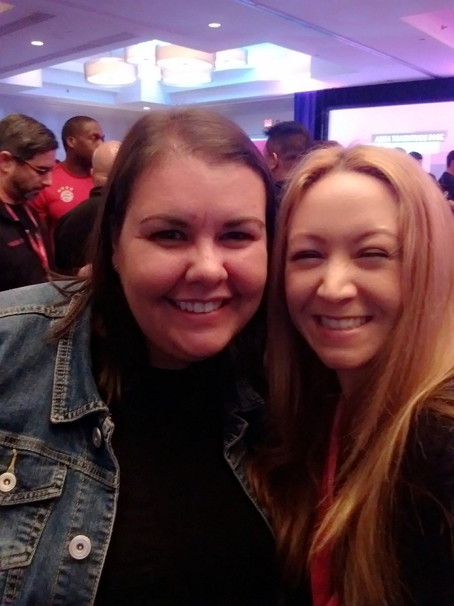 Finally met @MagentaMelissa in person! We have the BEST fam- I mean coworkers! I look up to her for so many reasons #MagentaFam #BeMagenta