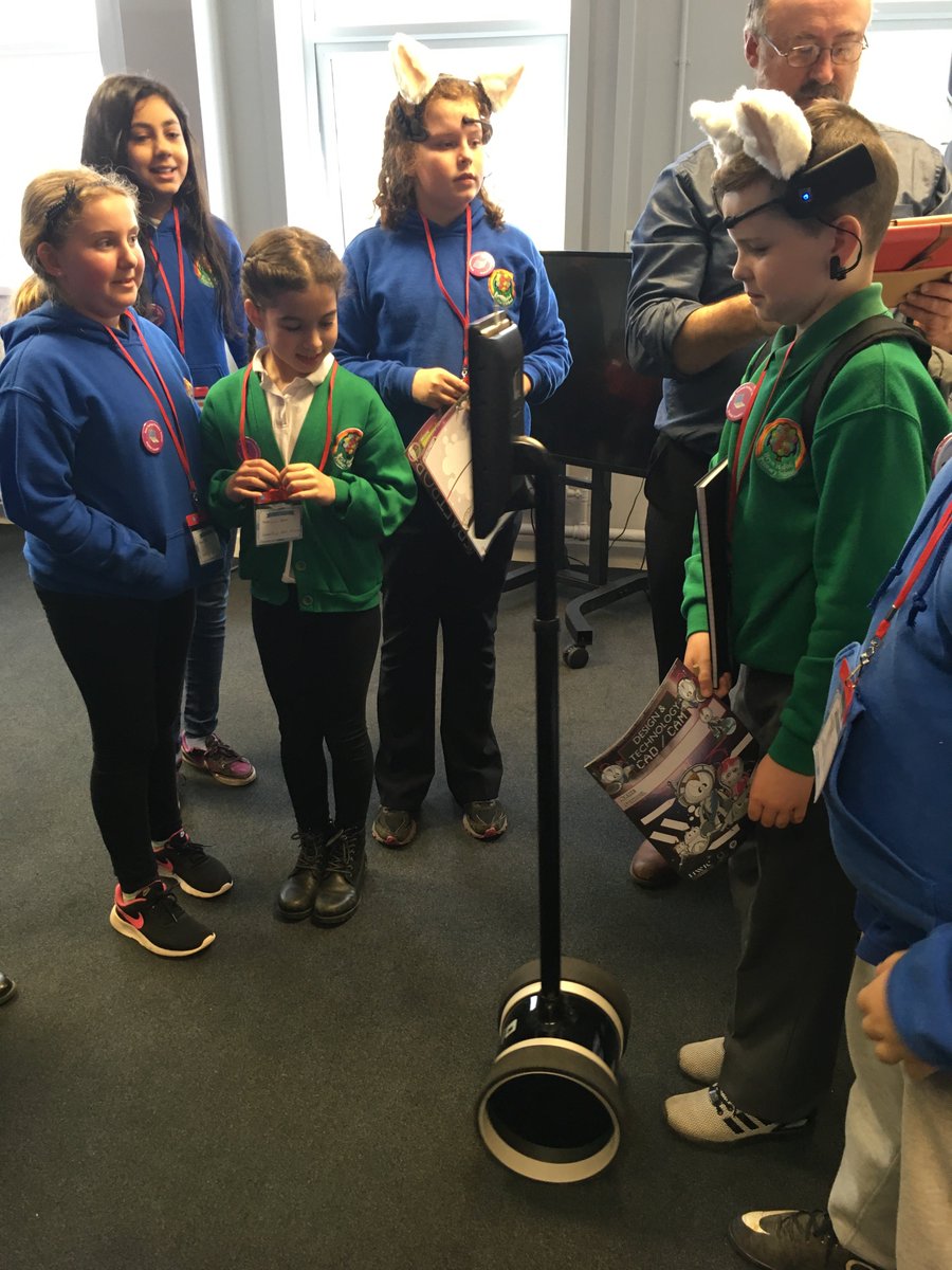 iTeach_Wales's tweet photo. @DCF_cardiff  Such a fun day sharing DCF ideas with some very enthusiastic  children!!! https://t.co/eZBdhIAOu2