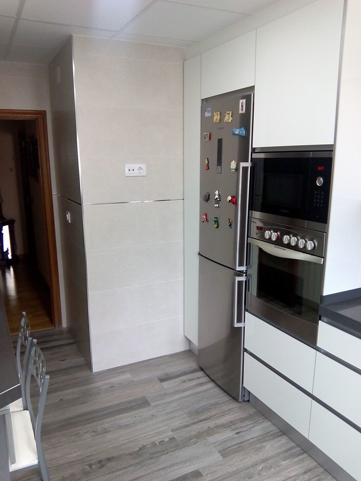 AbAsebu's tweet photo. Deja la reforma de tu hogar en manos de profesionales con Consuelo Valera #Inmobiliaria &amp; #Reformas #Albacete. ¡Pide presupuesto! 👍 https://t.co/aFzP6kr0T3