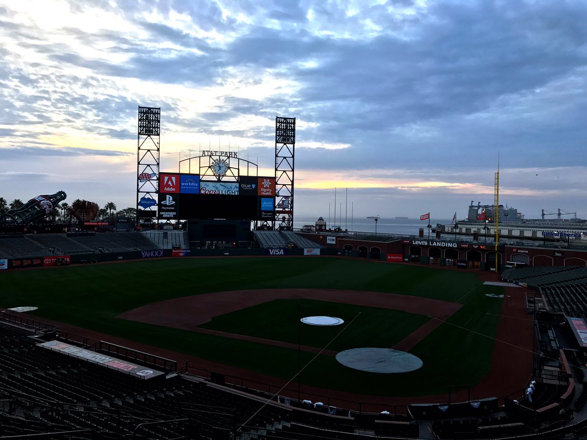 OracleParkSF's tweet photo. Just 6️⃣ days until #SFGOpeningDay! https://t.co/IBwFWn9dhN