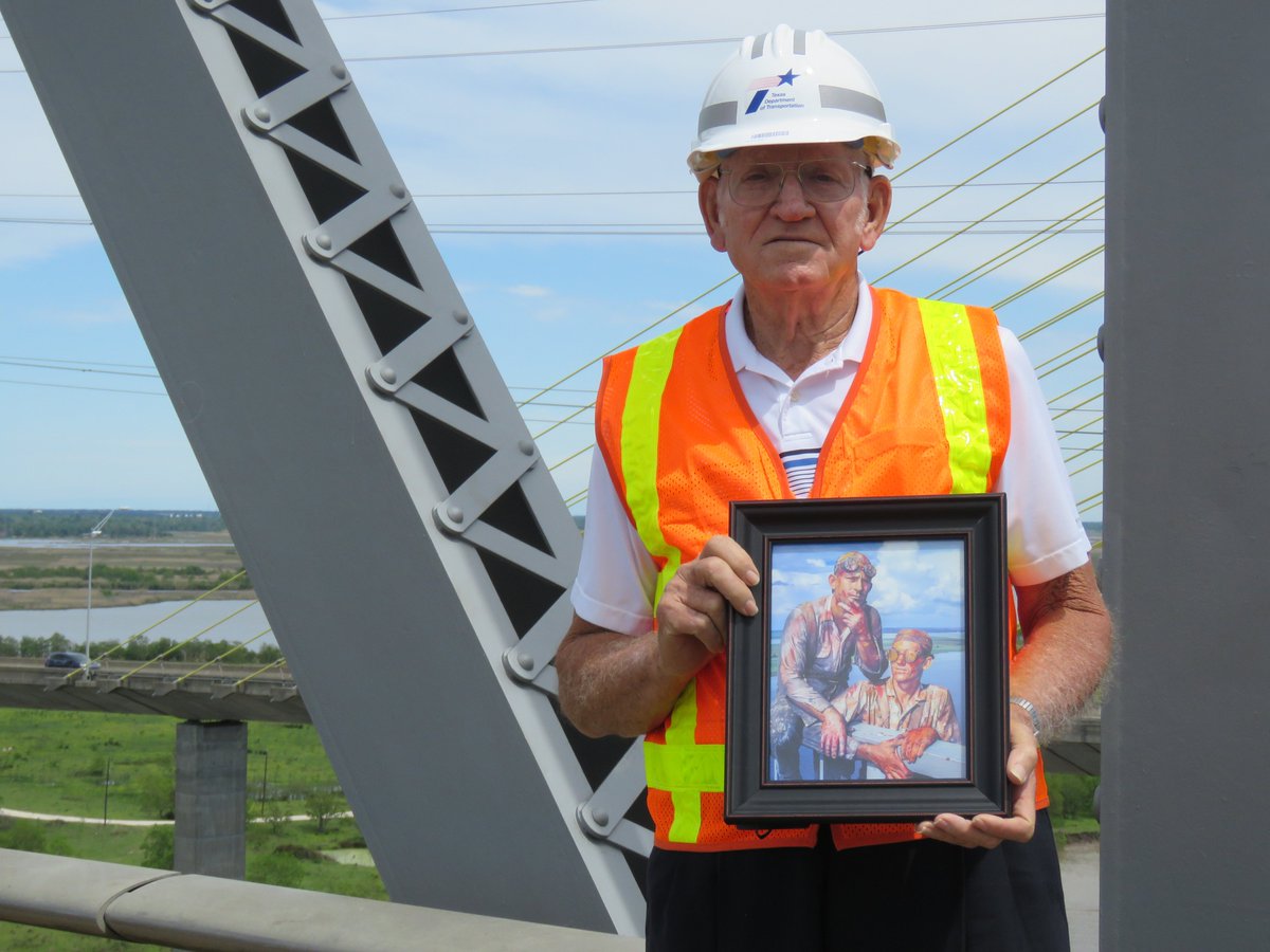 Bridge painters in Texas, 1957 r/AccidentalRenaissance