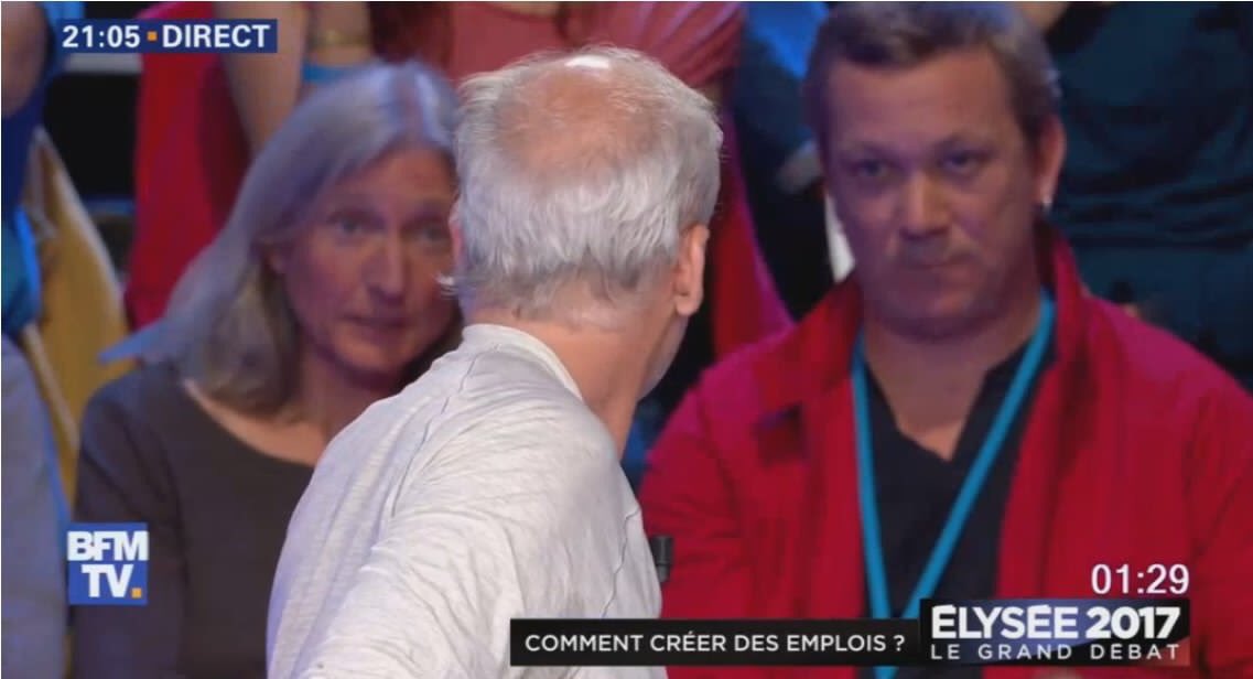 alexbiggy_'s tweet photo. - Mdr t'as vu la gueule de Fillon quand j'ai parlé de corruption
- Philippe t'es en direct putain https://t.co/q1ISMK5AuI