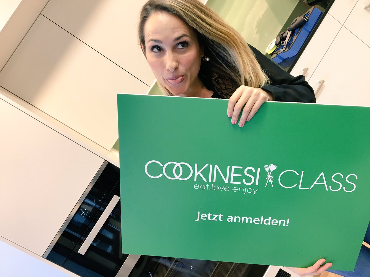cookinesi's tweet photo. Thanks for the amazing co-operation  4 your event @Google_CH so nice to be here again 💋💋 #YouTubeKitchen https://t.co/uT6EbbEtRO