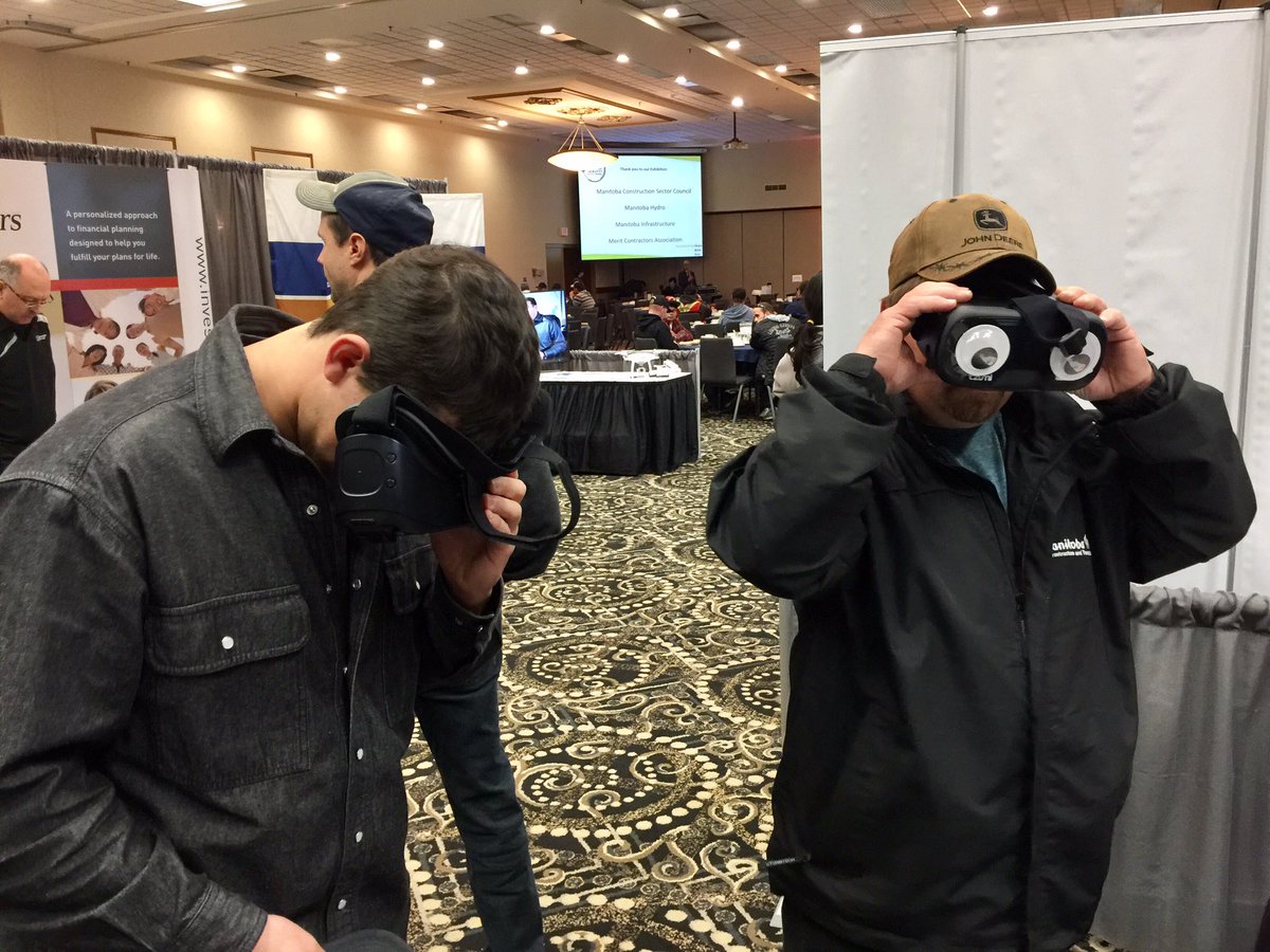 BitSpaceDevelop's tweet photo. We're glad to see people trying our new tech at EXPO South #safetyexpo @BitSpaceDevelop #tradeupmb #mbcsc #VirtualReality #winnipeg #mhca https://t.co/Vbw1k0qSsF