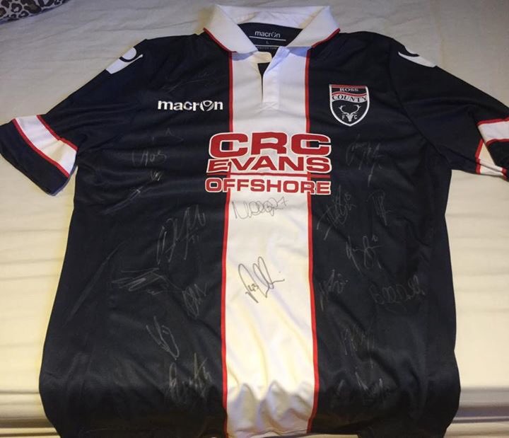InvernessAthFC's tweet photo. SPORTSMANS DINNER AUCTION
Signed @RCFCStaggies shirt and ball. Bidding is open NOW!!  
Get in touch with bids

https://t.co/p3RTH6RvhY https://t.co/YAiu81mZqu